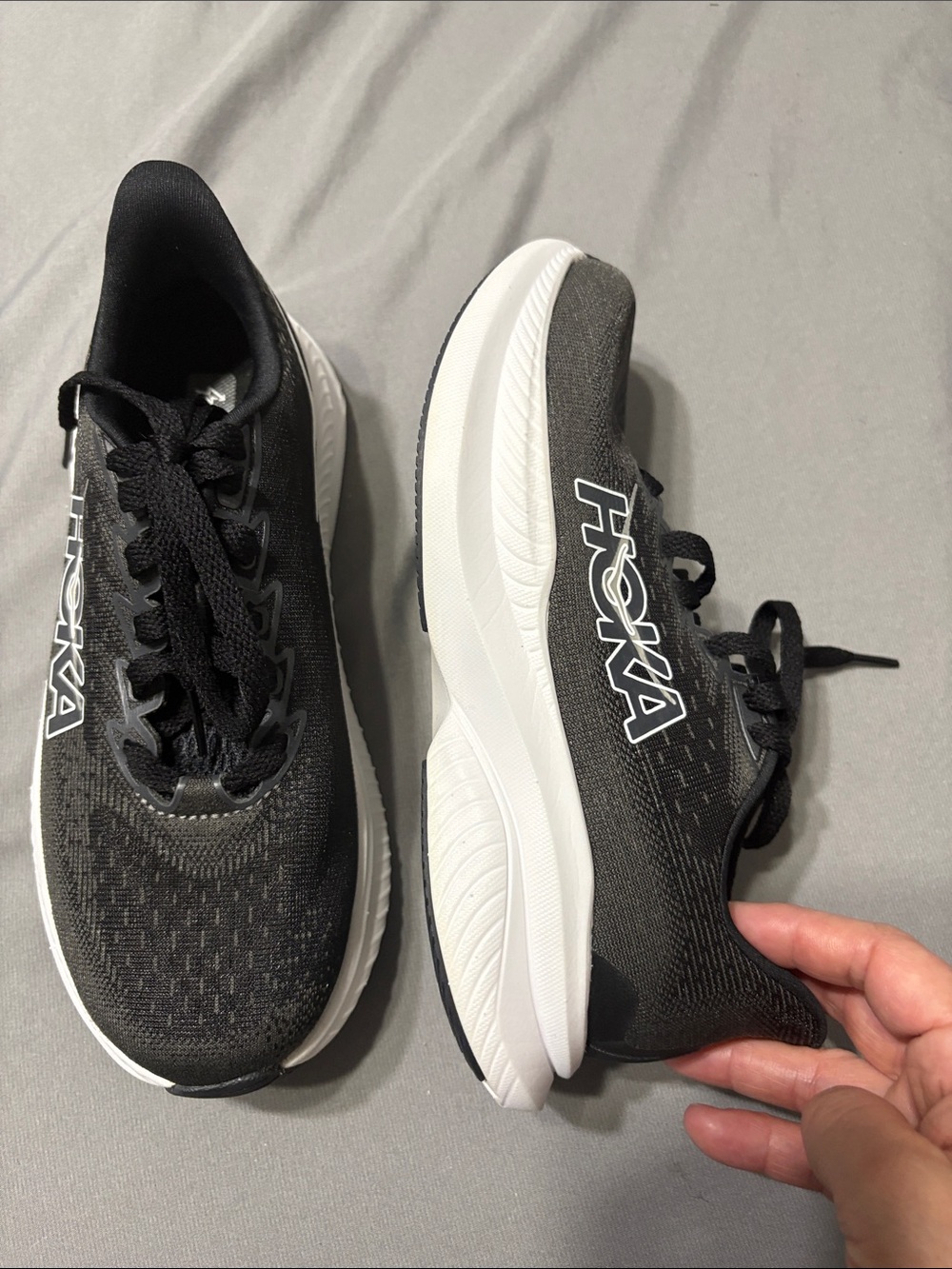 Hoka Mach 6 Women's Black and White Athletic Running Shoes